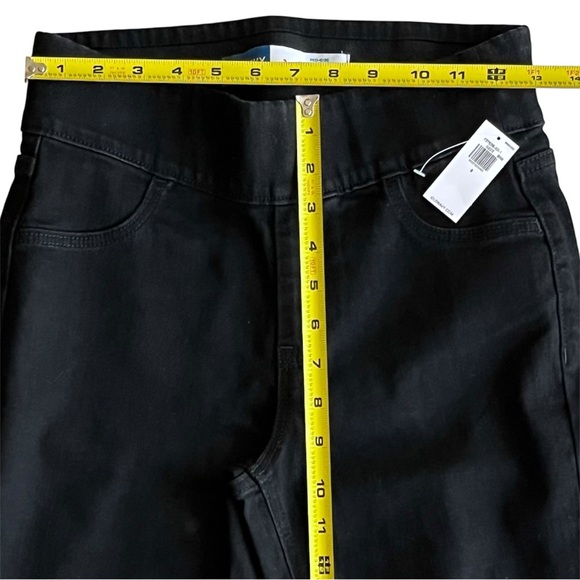 OLD NAVY Mid-Rise Wow Super-Skinny
Jeggings for Women size 2 ~ BLACK JACK - Picture 3 of 8